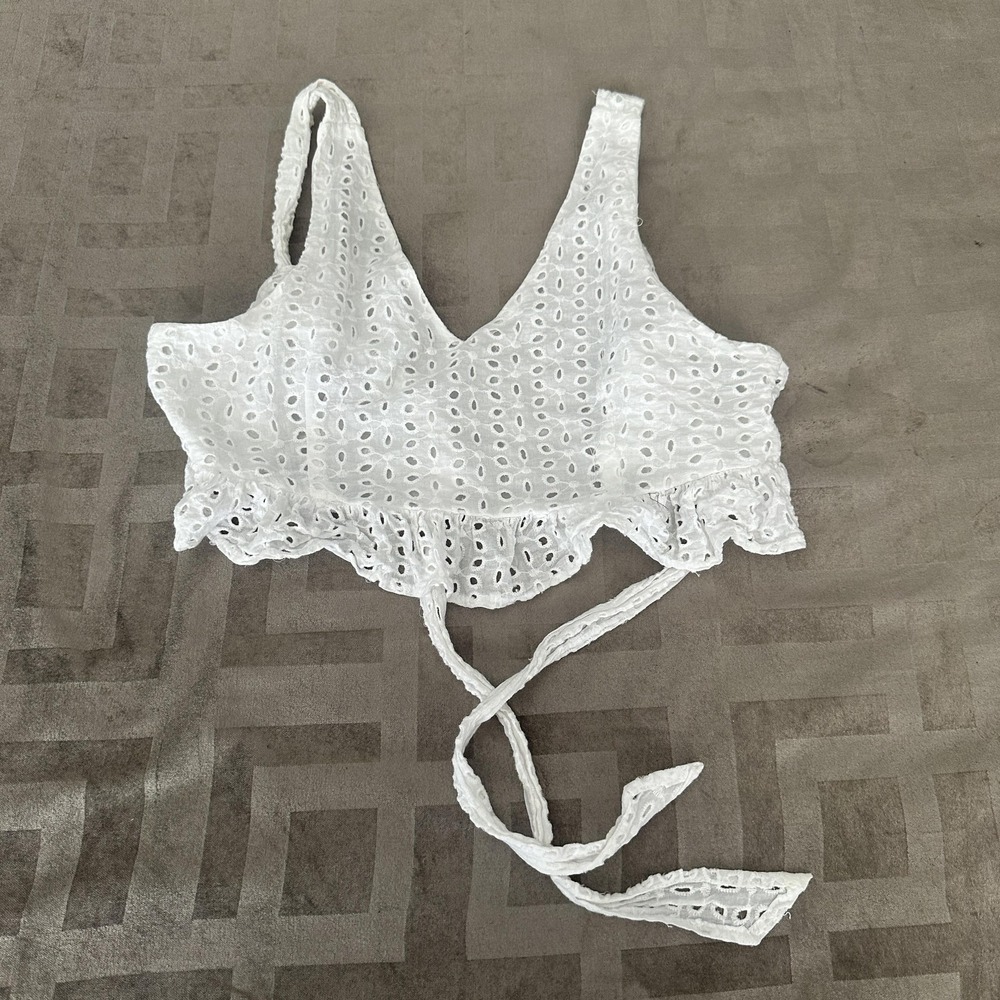 Shein Tank Top Womens L White Eyelet Lace V Neck‎ Ruffle Cropped Tie Back Boho